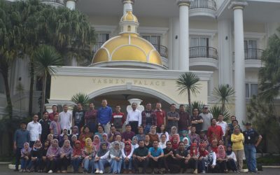 Kebersamaan di In House Training (IHT) Guru SMA Taruna Bakti
